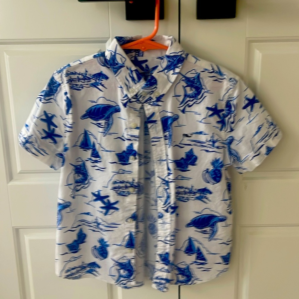 Vineyard Vine size 6